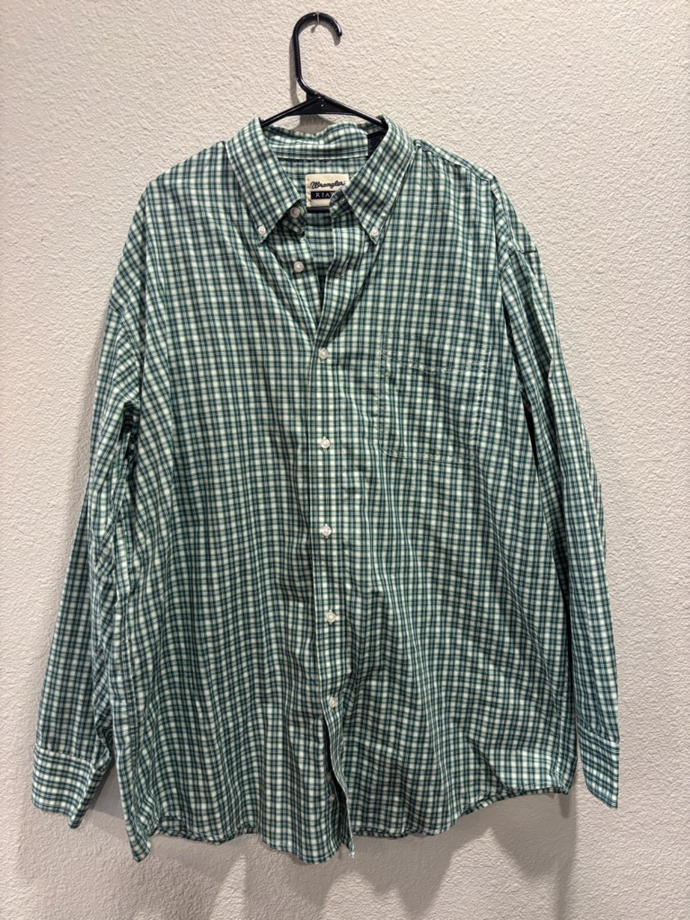 Wrangler Green and White Plaid Button-Down Shirt